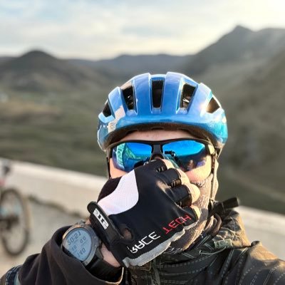 Oneellll's profile picture. Обычный парень, коих миллионы.