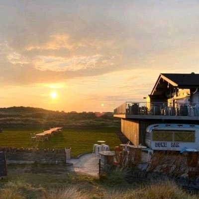 Now open outside Oystercatcher -Restaurant/ The Shack -Takeout/ Will's bar -Drinks/ Dunes bar -Opposite the dunes served from a caravan! Part of @flockinns