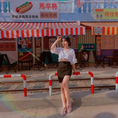 Ji95560Jill's profile picture. Infuriatingly humble pop culture fanatic. Explorer. Webaholic. Alcohol expert. Food fan.