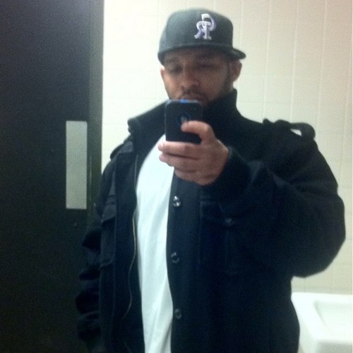 MrElswick1's profile picture. Being the best @beingtheworst