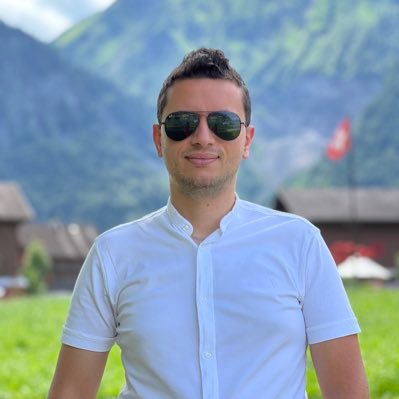 basselezzedine's profile picture. Senior iOS Engineer