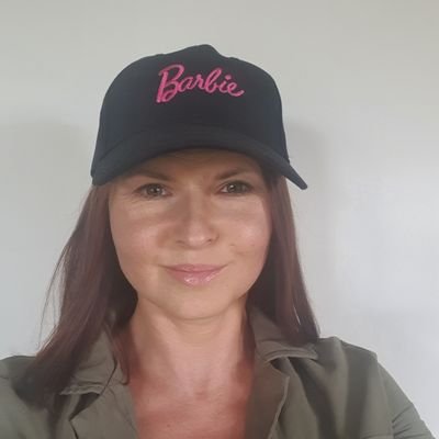 majkarzadzi's profile picture. Ogarniacz absurdu w @zabiedninasushi
Insta: https://t.co/rzXTU6tw3P