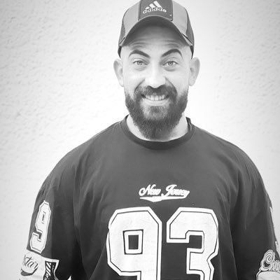 mohdh92's profile picture. اتبهدلنا كتير في هالبلد #غزة بس هنضل نحبها ⁦♥️⁩ 

كنان💚
ادم ❤️
ناي 💜