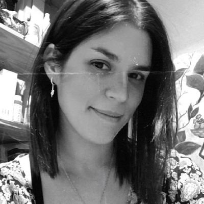 Rosiergr's profile picture. Medicina Transfusional. Herbolaria y Cristaloterapia. Amante de la naturaleza, los colores cálidos, los idiomas y la repostería. Visualmente inquieta.