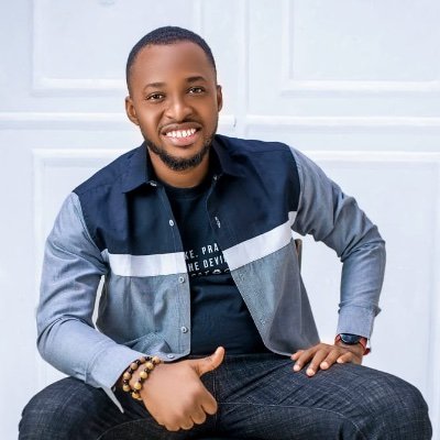 Data Scientist (Python & R) ||Technical Writer || I love telling data stories, give me data, and I will tell you a story || Believer