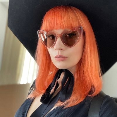 Director of “TalkSick” ☞ https://t.co/hzUHiCH10V • Fashion Designer @Heartcollect0r • Filmmaker @MoonReelMedia • Renaissance Witch