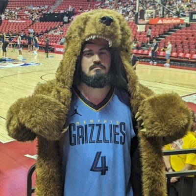 @NBASummerLeague bear | Sports personality/podcaster | Winning Sports Gambler | Software Developer | Meme heavyweight
TS/SR: ActuallyJebBush