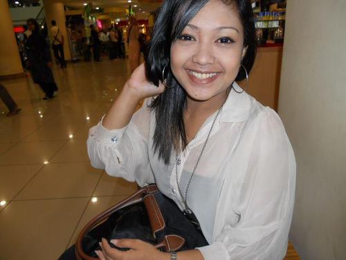 im nur syafawani bt abd aziz. Im 20 years old.  Im just an ordinary girl and im not perfect :D