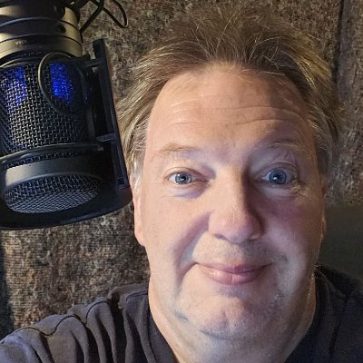 Voice Actor / Voiceover Artist based in London.
Broadcast-quality home studio. 
