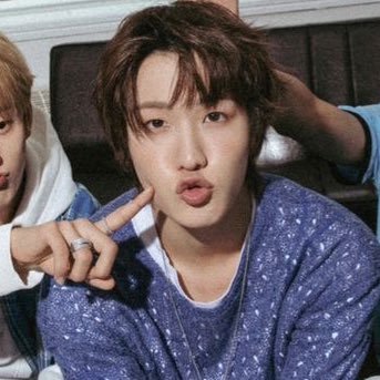 silverp1ece's profile picture. #1 louwon lover !!