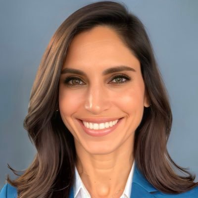 ginadraz's profile picture. Senior Consultant