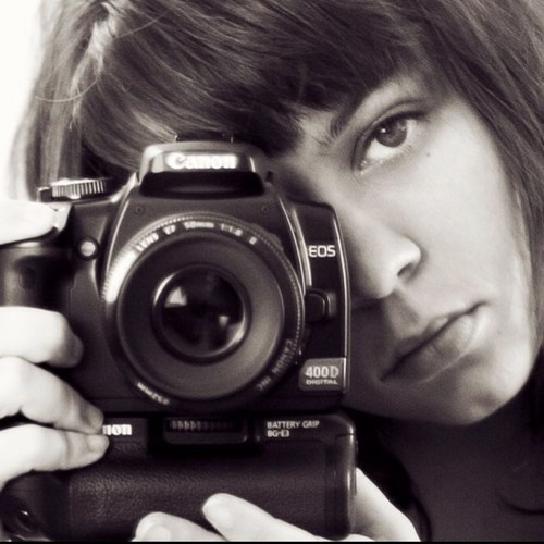 karinelopez1977's profile picture. 