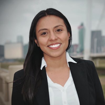Vice Chair of @DallasDemocrats. #SheSePuede. Progressive organizer fighting for working families. She/Ella. Rumi’s mom 🐑 Likes and RT ≠ endorsements