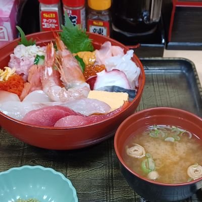 gotoh_tiger's profile picture. 早稲田寄席演芸研究会幹事長  
LUDO25期 後藤マカロン 花金/寄席研62代 エクスプレス銀河 電動プリンセス ユネスコ