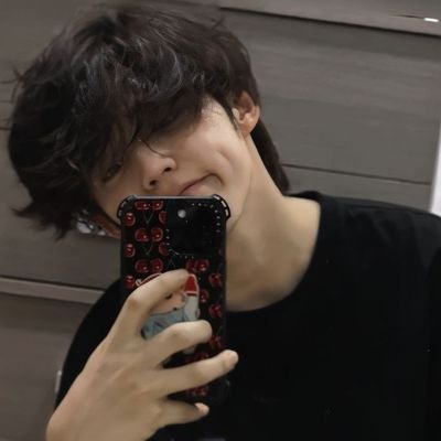 shadow_sc0ups's profile picture. 