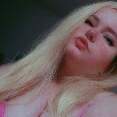 ✨️18+ only ✨️30 ✨️They/Them ✨️bbw ✨️content creator ✨️who're ✨️OF VERIFIED ✨️$xStevieBunzx