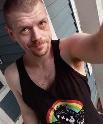 33 year old gay cub/ boy next door! I am just trying to reach out and meet more mind like individuals:)smiling releases endorphins, new shirt designer🏳️‍🌈🐾🐻