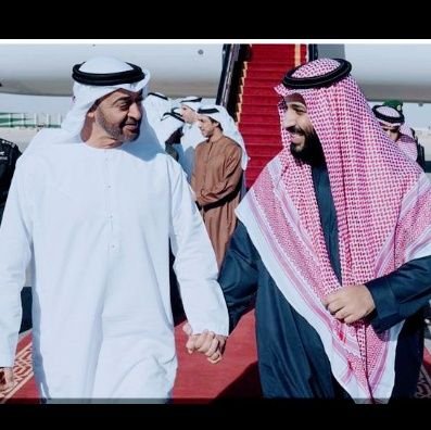 kalmothna's profile picture. علي بن احمد باقديم الخمعي السيباني
🖤
🖤
          فَلَو أَنَّ واشٍ بِاليَمامَةِ دارُهُ
وَداري بِأَعلى حَضرَمَوتَ اِهتَدى لِيا