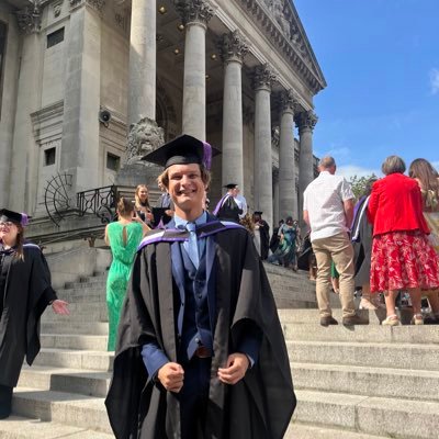 First Class BA(Hons) Journalism Graduate @PortsmouthUni | Featured: @dailyecho @swindonadver @wiltshiretimes