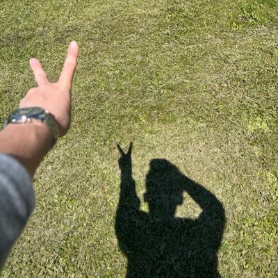 いつか櫻坂と仕事でコラボや共演をしたいと思ってる新米責任者🚃 お笑いとラジオ、実況(@mujihina_muhi)はこっち。#reinatalk K-POP歴12年Melody歴8年