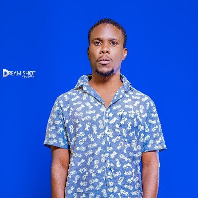 My name is obby khondowe, Former portfolio manager and Financial advisor
