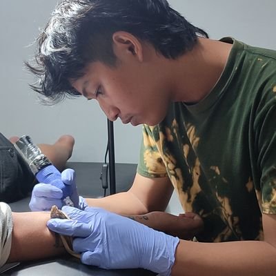 NeburBaru's profile picture. kang tato
ig: @loonar.ink