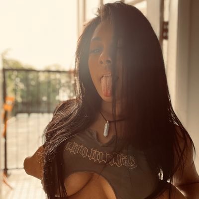 Cam Girlie, Pornhub Slut & Fansly Whore 🥴