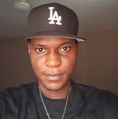 Software Engineer - #DevOps#SRE#CloudComputing# #Forex#Indices|CryptoCurrencies📉 📈💵##Gaming🎮|Manchester United ⚽️⚽️⚽⚽️
Navy SEAL Mindset ~ *Never Quit*