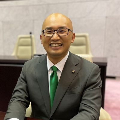 小平生まれ小平育ち 農業者の岡田慎平です。
令和3年4月4日の小平市議会議員補欠選挙にて初当選。令和5年4月23日の小平市議会議員選挙で2期目の当選。#小平市 #小平市議会
【小平市議会議員(2期)】【元ナレーター・声優】
#映画鑑賞 /#ゲーム(PC) /#漫画 /#アニメ /