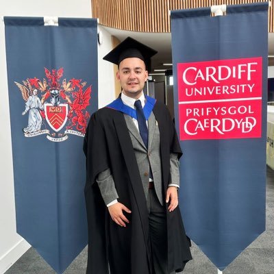 Performance Delivery Manager & HCSW @AneurinBevanUHB. @TheQCommunity member, MBA, coffee lover - Views my own. 👨🏻💻💻🍸🧗🏻♂️