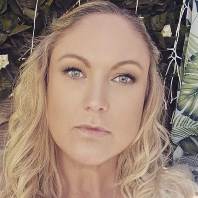 bekbeckbecky's profile picture. Mum of 3
Becky
45