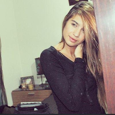 CharmDaisy73's profile picture. Glorious Dancing through life with joy. 🌍 Follow me and enjoy the journey👸