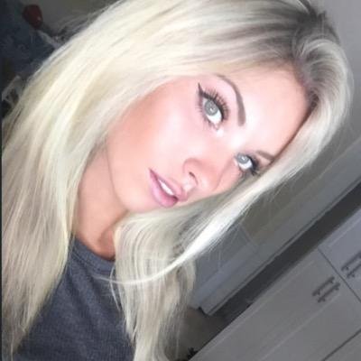 StarlightCharm3's profile picture. Unstoppable Music lover and melody chaser. 🦋 Follow me and let's explore the world together🌈