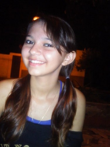 Aluna do 2° ano do ensino médio, noiva do @juninhoelitecds e irmã da @FCls_sempre_NV *-*