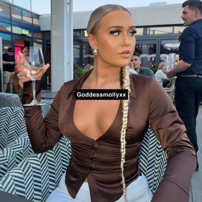 Ambitious Foodie exploring culinary delights. 🌿 Follow me, and let's have some fun