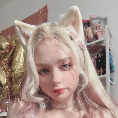 Violet1Blossom's profile picture. Luminous Book lover and storyteller. #WomenInScience Follow me and join the family