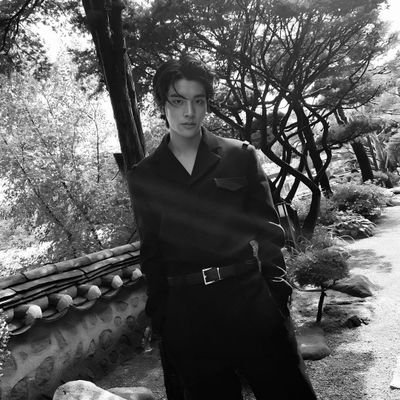 ˗ˏˋ lets connect nd stay ‘till the last step out ࿐ྂ #스트레이키즈 #엔하이픈 || mx — @zizimiin