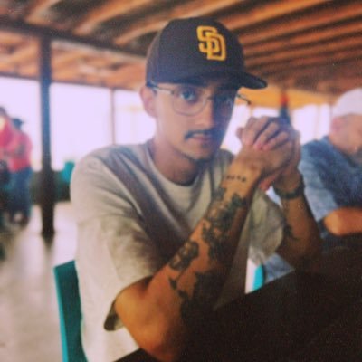 just a really bad Overwatch player | 愛 | 🇵🇷