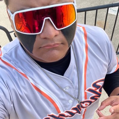 Roberto Macias Profile