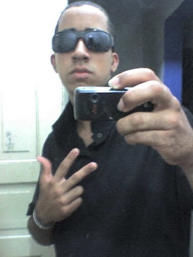 Sou paraibano, com muito orgulho, guitarrista, violonista e baixista da banda da The Peer's e da banda da SNI-PB. Estudo Biologia na UFPB.