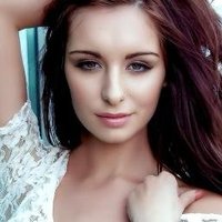 The Birdwatcher (@adore3glitter) 's Twitter Profile