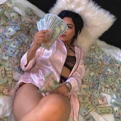 TwinkleKisses6's profile picture. Astral Passionate about art. #WomenInArt baby.. follow me!