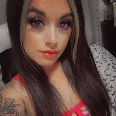 RadiantAngel5's profile picture. Sage Plant lover and green thumb. ✨ Follow me 🦋💋