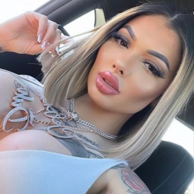 Gentle61L's profile picture. Enchantress Discovering new cultures and experiences. #GirlsWhoCode Join the fun, follow me!💖