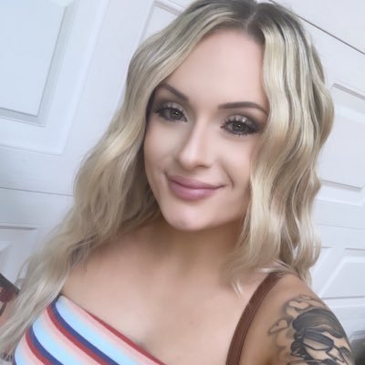 Seraphina Music lover and melody chaser. #WomenInTech #WomenInMedicine Follow me and let's share our passions🌈