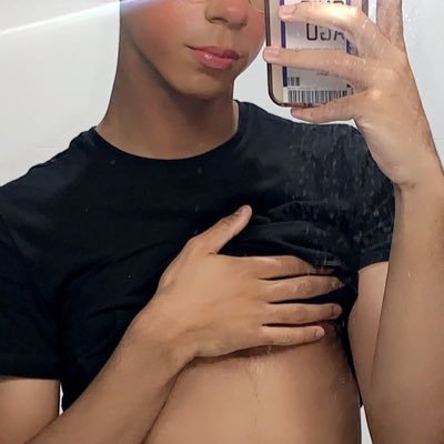 your good boy 😏🇵🇷  Open DMS, hmu & say/send anything 🤤