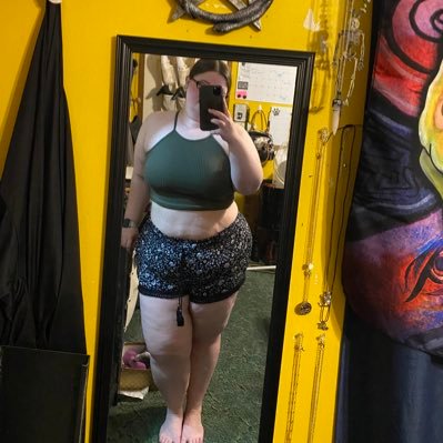 21+ | 27 🪴 ur curvy obsession 😍 Slut Next Door ✨ sub for more of me 🤭 https://t.co/lmzdau2Rgv