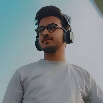 rizvijovial's profile picture. 🪻اسید رضوی🪻

:-Man_on_Mission :
