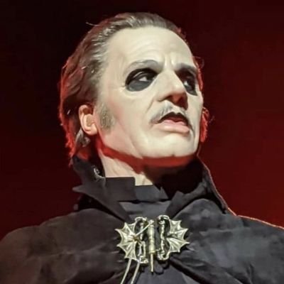Supplying content of the most beloved Vampire🦇 Out for Blood!!
(Copia yumeshipper btw)