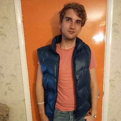 Massive whovian, and a bit of a kinkster. Here to brighten people's days or at least not make them worse! I hate small talk! Small c Conservative.